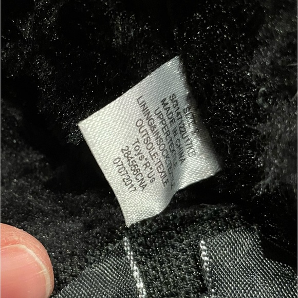 NWOT Koala Baby Black Suede Boots with Fur Trim and Bows on Back, Size 2 - Picture 7 of 7